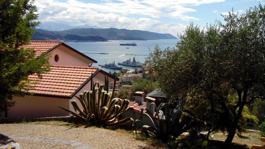 Villa Il Pettirosso La Spezia Zimmer foto