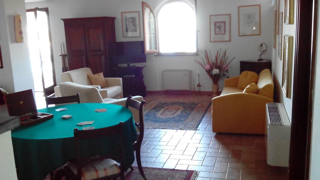 Villa Il Pettirosso La Spezia Zimmer foto
